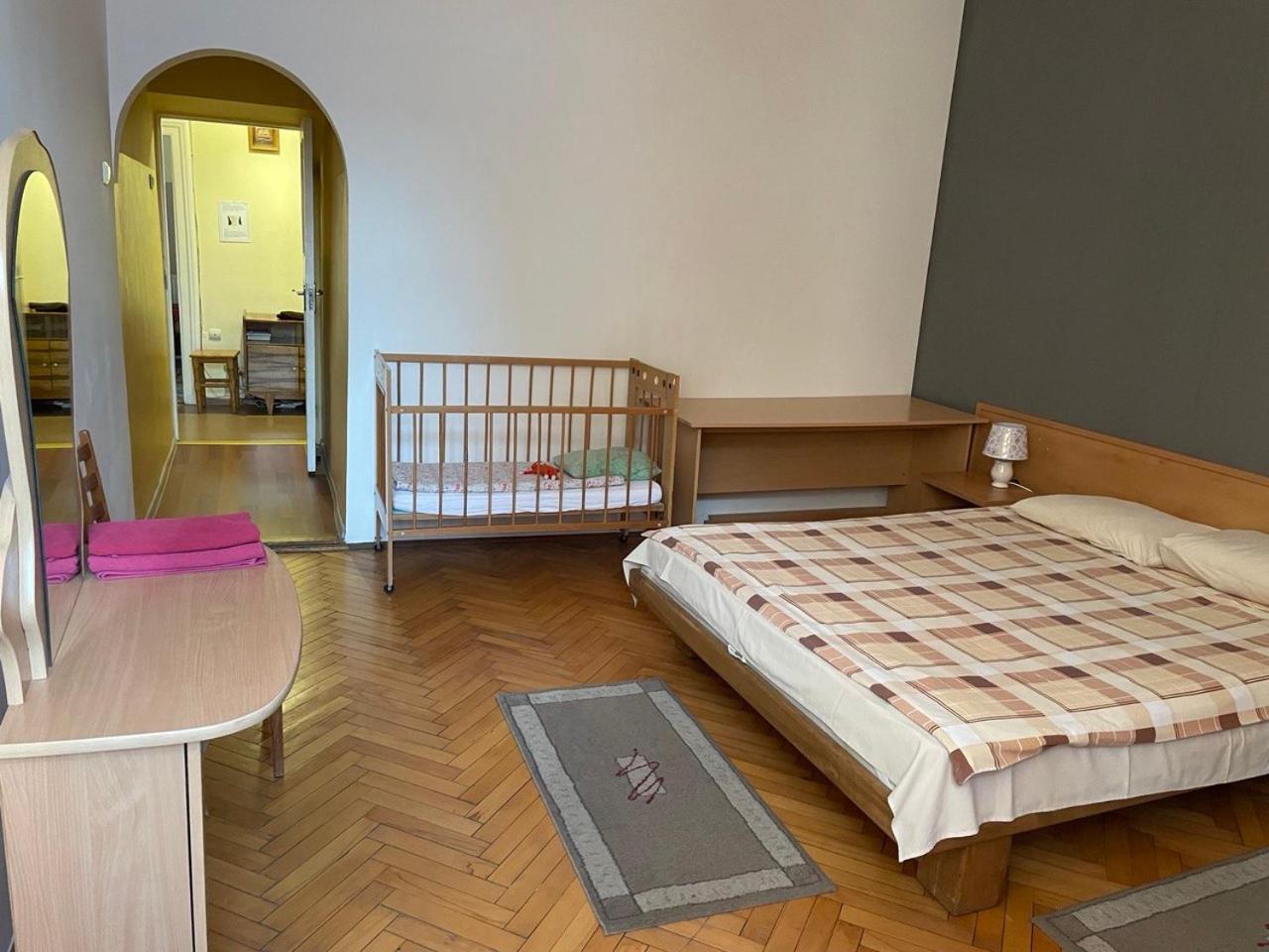 Guest Rooms Львов Экстерьер фото